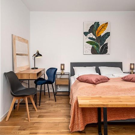Zlota Apartments City Centre By Sun & Snow Warschau Buitenkant foto